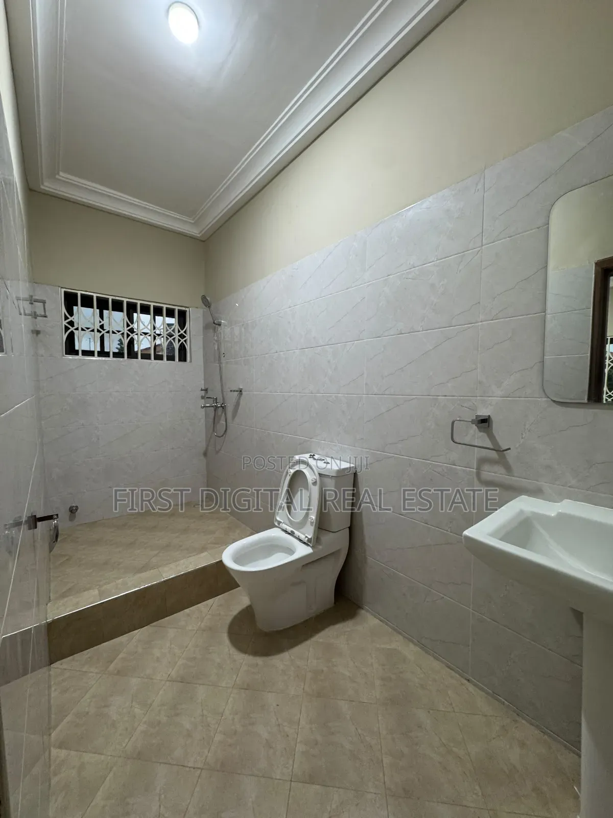 Chamber and Hall Self Contain for Rent at New Bontianor
