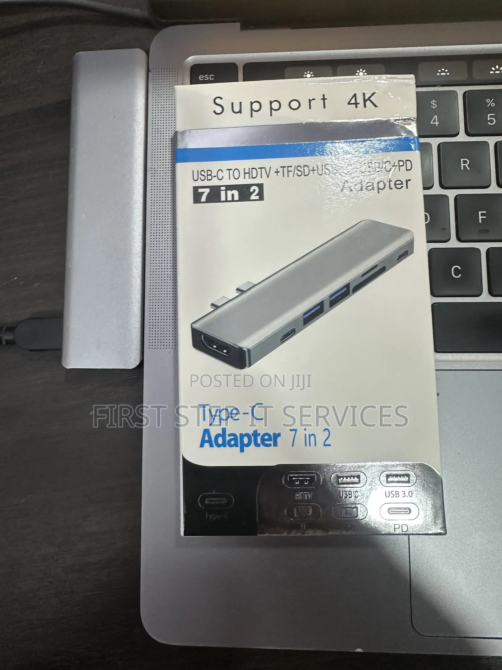 7 in 2 Adapter for MacBooks