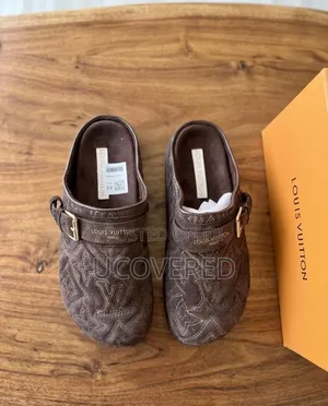 Louis Vuitton LV to-Go Flat Comfort Mules