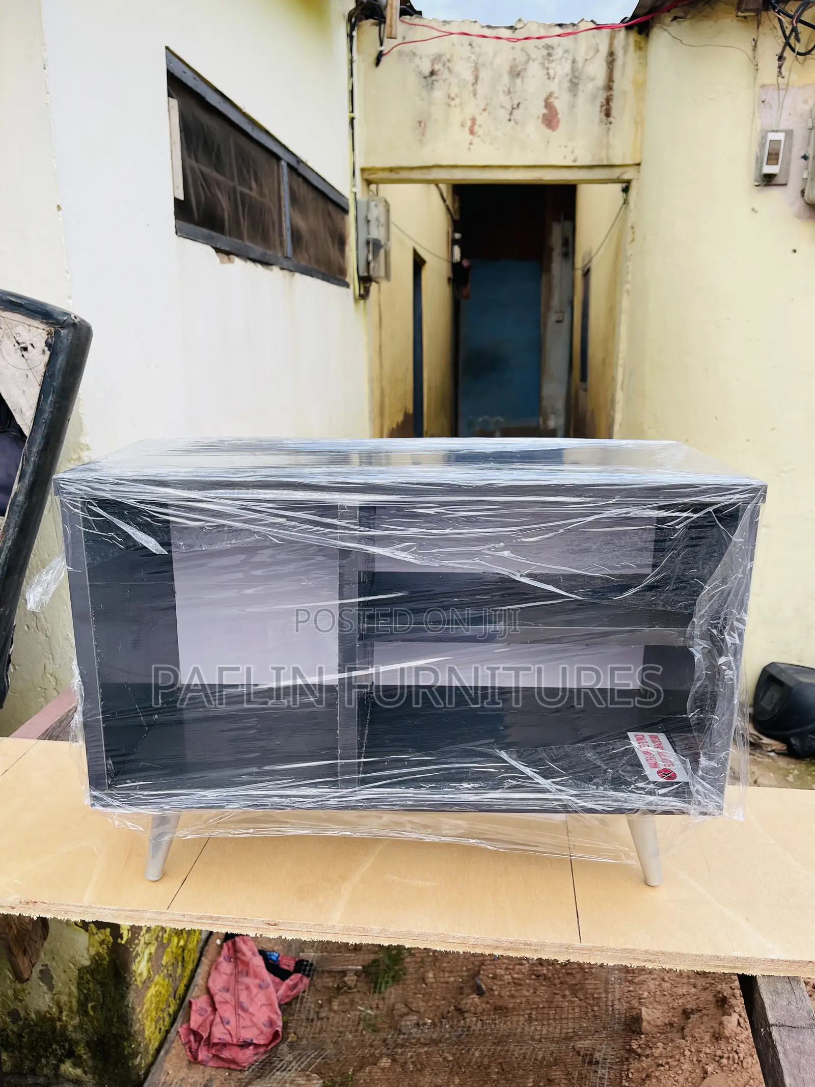 Paflin’s Quality Bed Side Drawer