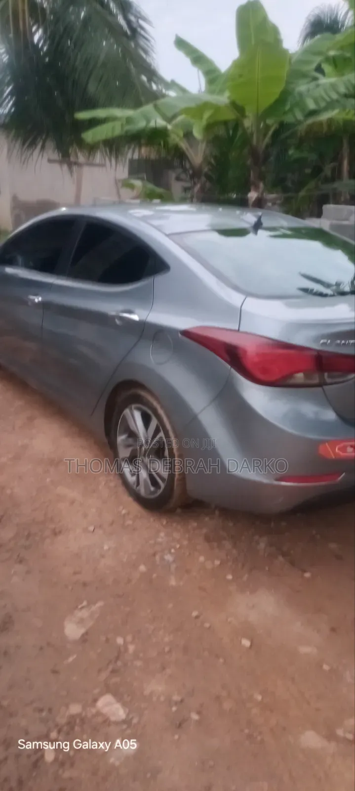 Hyundai Elantra Limited 4dr Sedan (1.8L 4cyl 6A) 2015 Gray