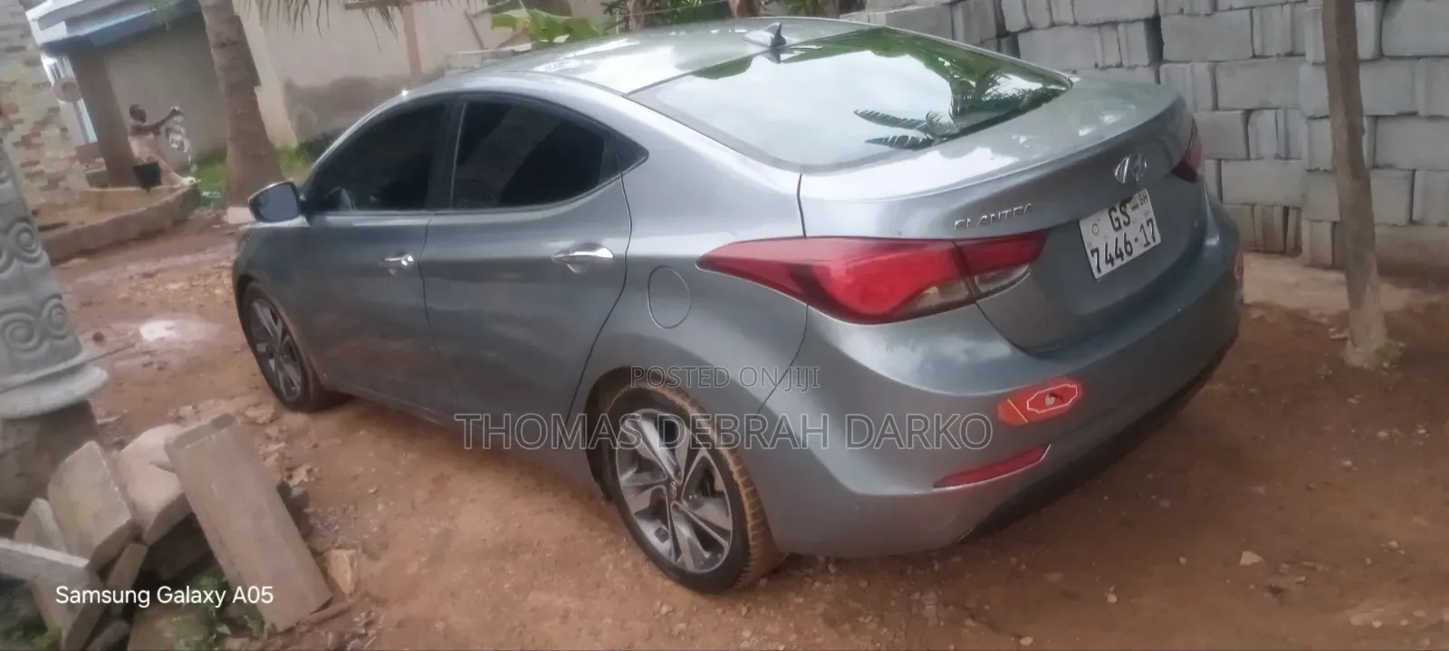 Hyundai Elantra Limited 4dr Sedan (1.8L 4cyl 6A) 2015 Gray