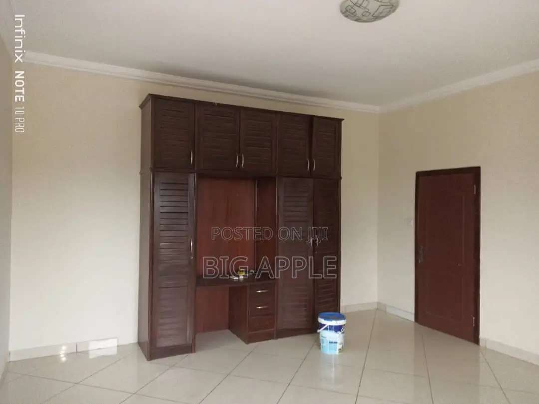 4bdrm House in West Legon for rent