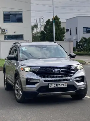 Ford Explorer XLT 2021 Silver
