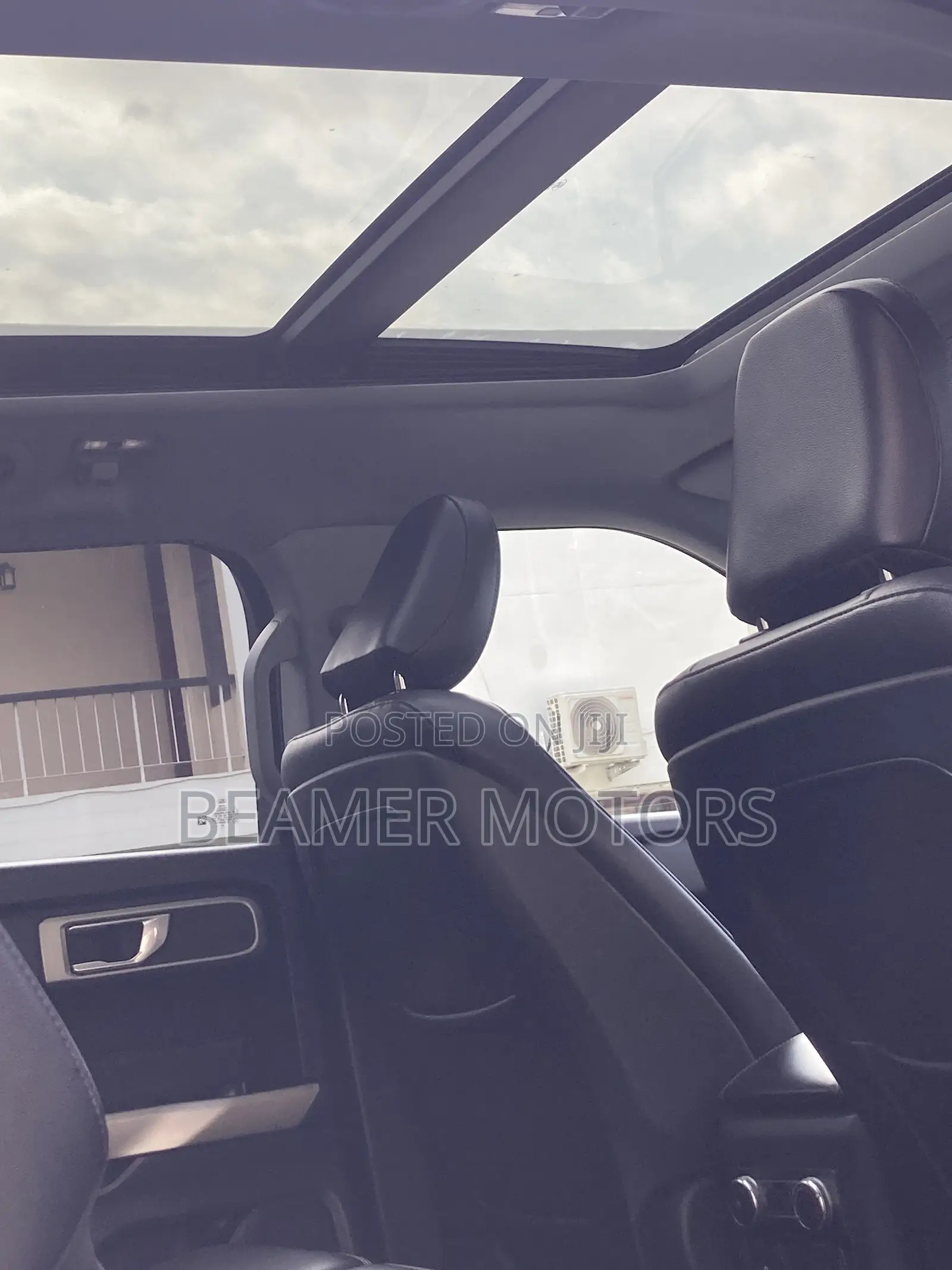 Ford Explorer XLT 2021 Silver