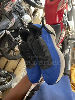 Trainers Shoes