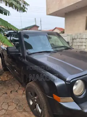 Jeep Patriot Altitude Edition 4dr SUV 4WD (2.4L 4cyl 6A) 2015 Gray