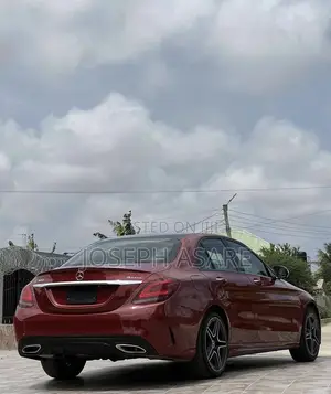 Mercedes-Benz C300 2020