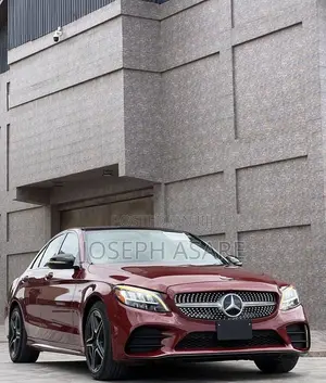 Mercedes-Benz C300 2020