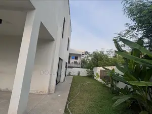4bdrm Townhouse/Terrace in Cantonments for sale