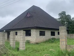 5bdrm House in Jamdede, Berekum Municipal for sale