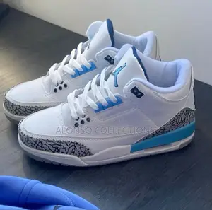 JORDAN 3 Retro University Blue