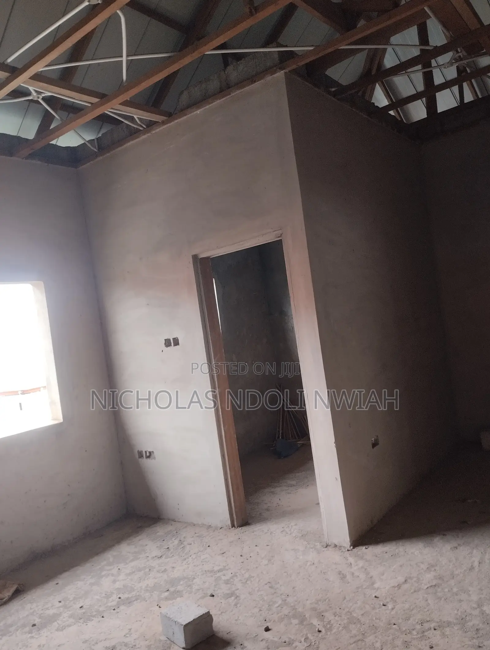 4 Flats of 2bedrooms (Uncompleted Building) for Sale.