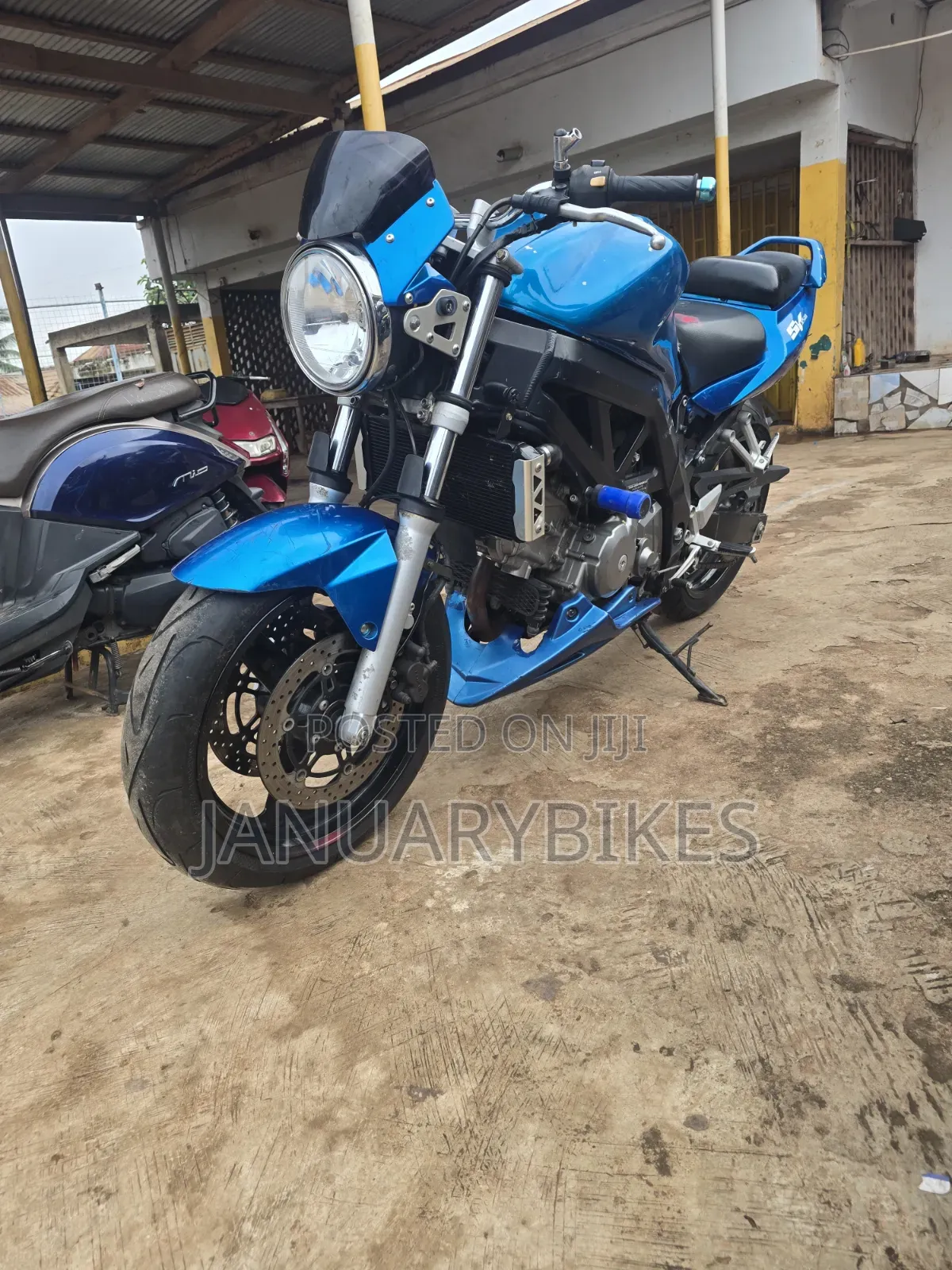 Suzuki SFV650 2020 Blue