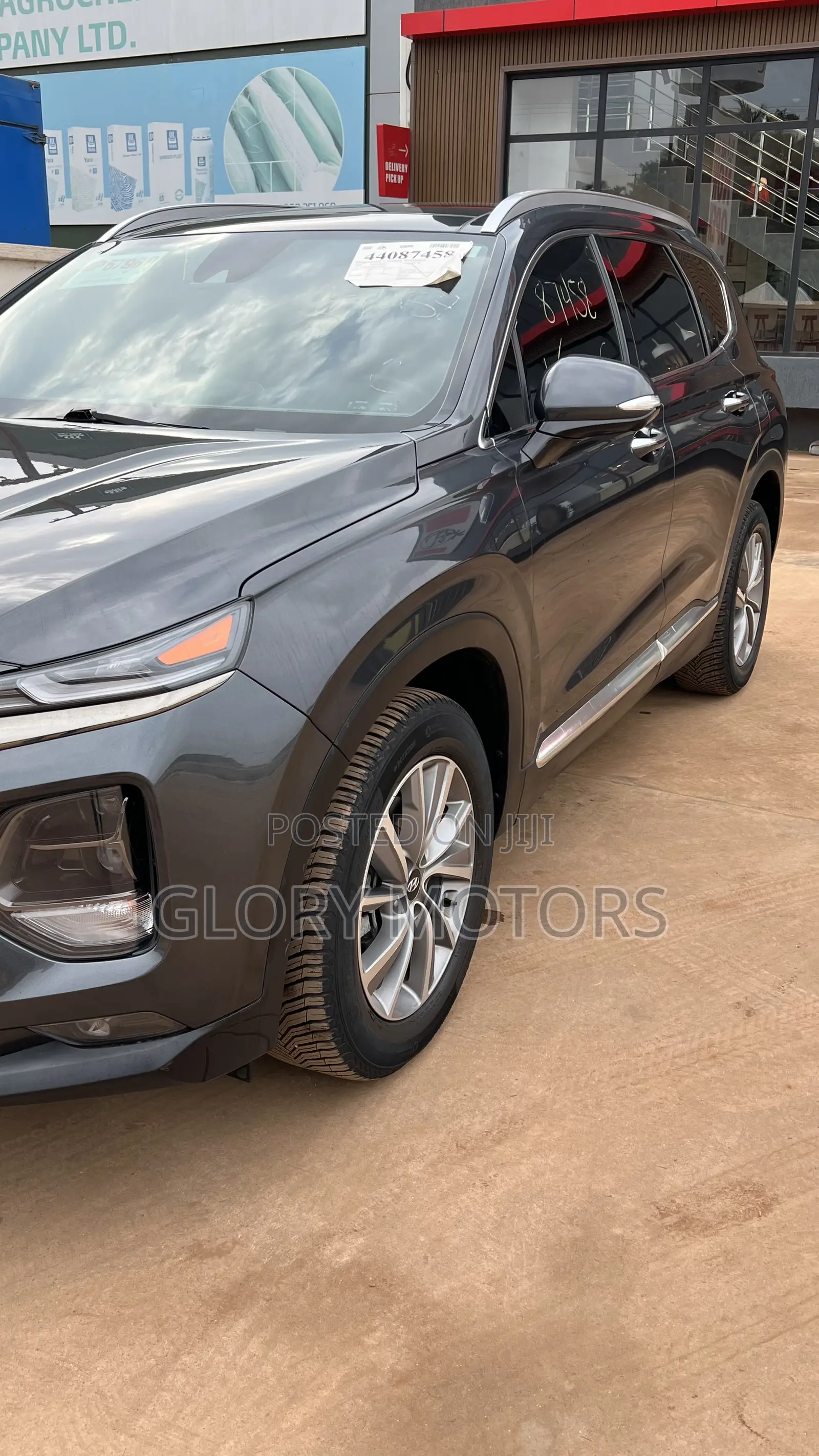 Hyundai Santa Fe Limited 2021 Gray