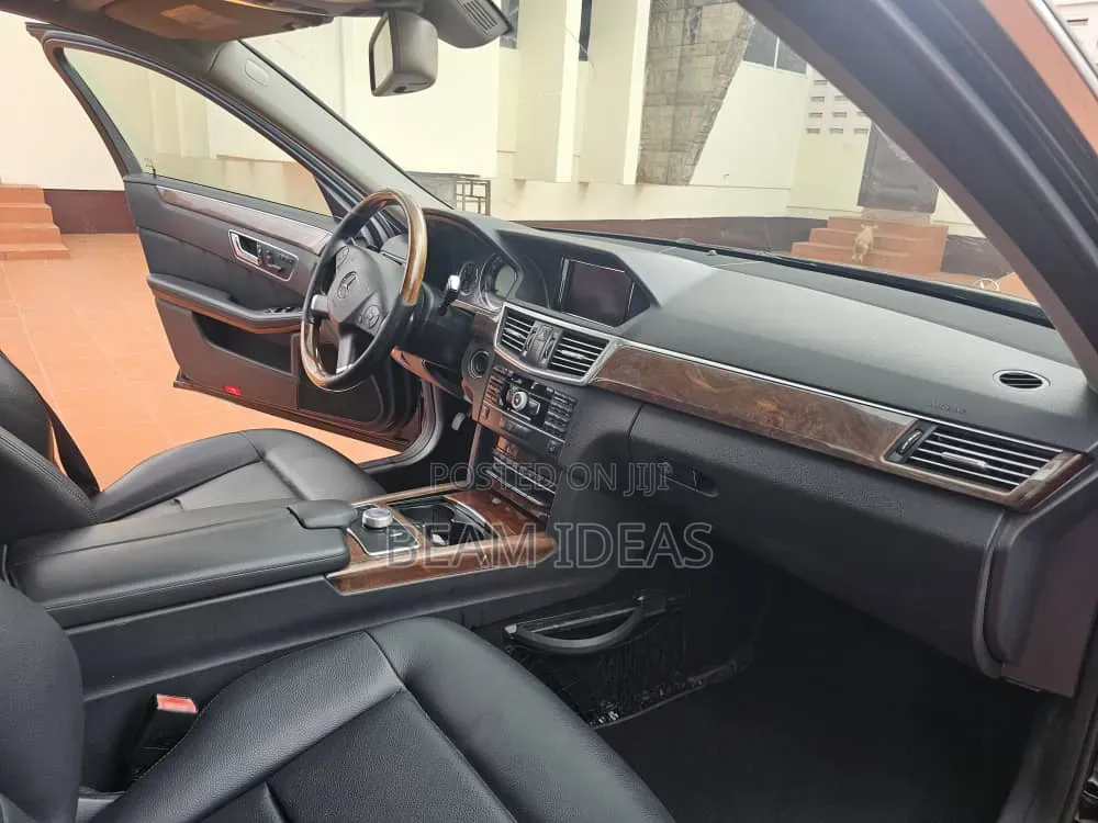 Mercedes-Benz E350 2011 Black