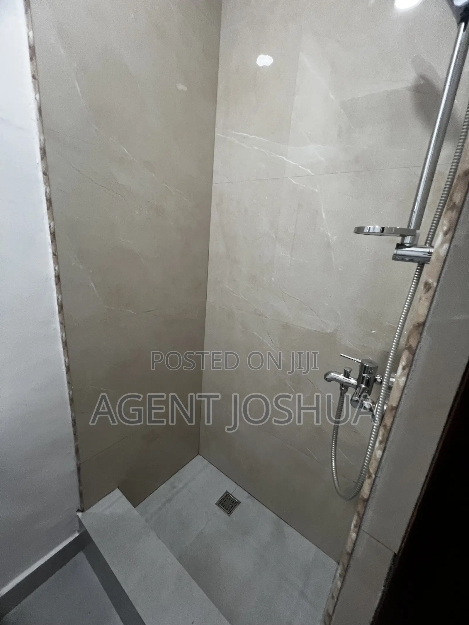 4bdrm Apartment in Marivielle Home, Manet Junction for rent