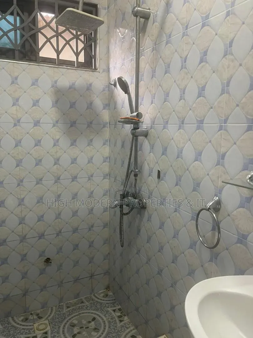 2bdrm Apartment in Bush Road, New Town for rent