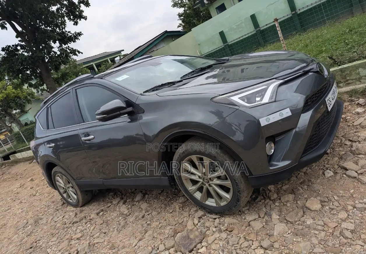 Toyota RAV4 Limited 4dr SUV (2.5L 4cyl 6A) 2015 Silver