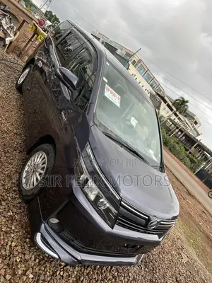 Toyota Voxy Hybrid ZS 2WD 7-Seater 2016 Black