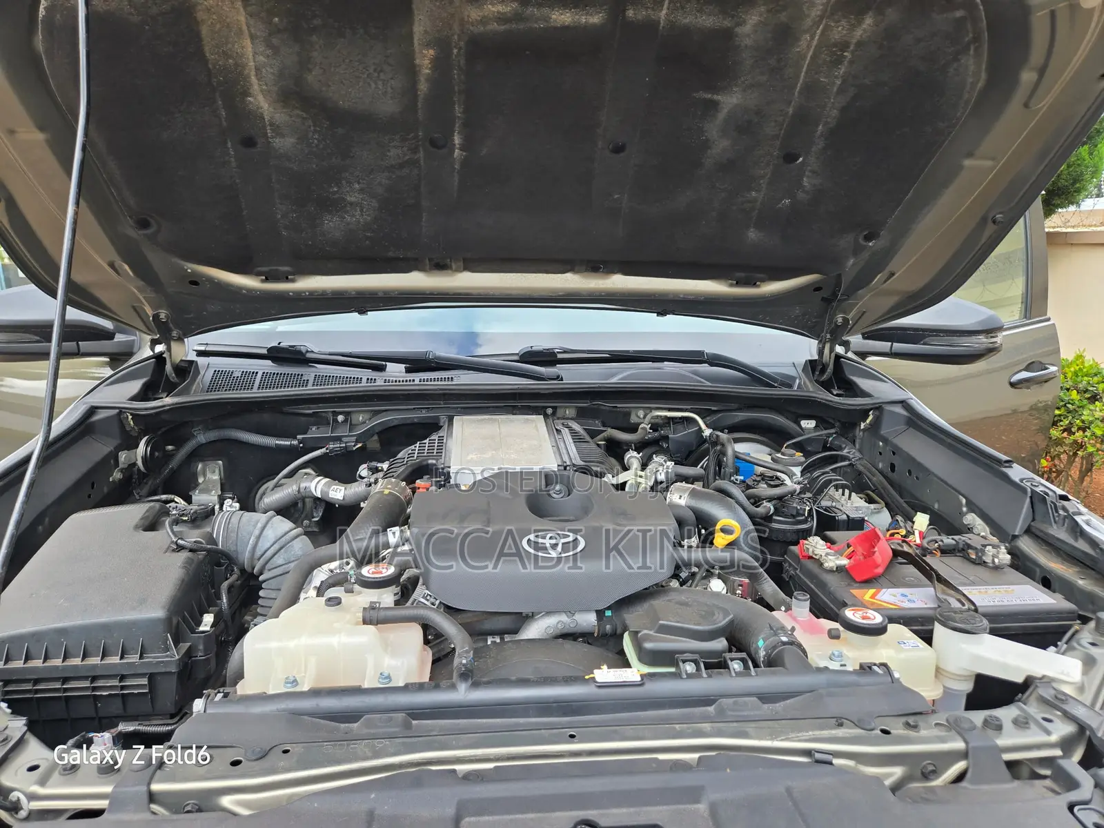 Toyota Hilux 2025 White