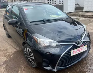 Toyota Yaris LE Hatchback 5dr 2015 Black