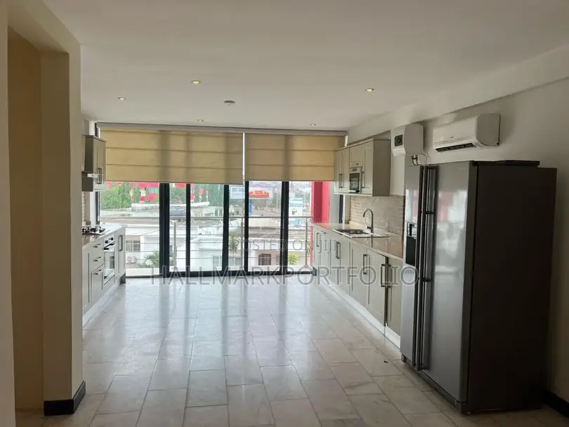3bdrm Apartment in Airport Residential for sale