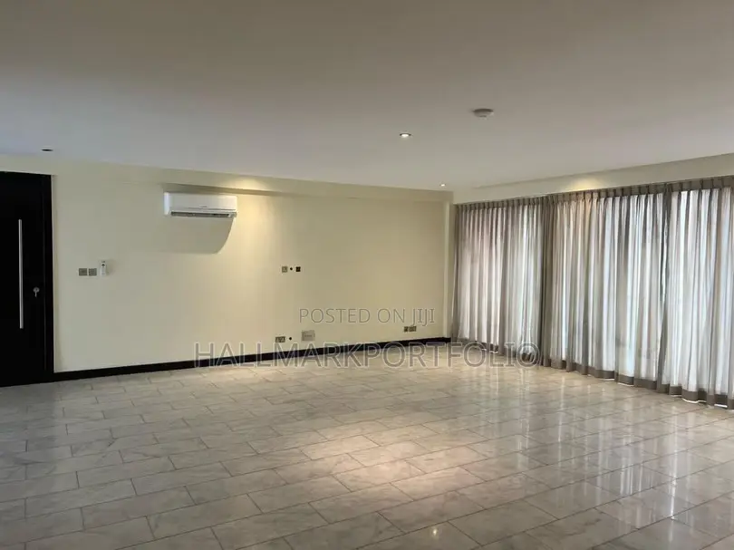 3bdrm Apartment in Airport Residential for sale