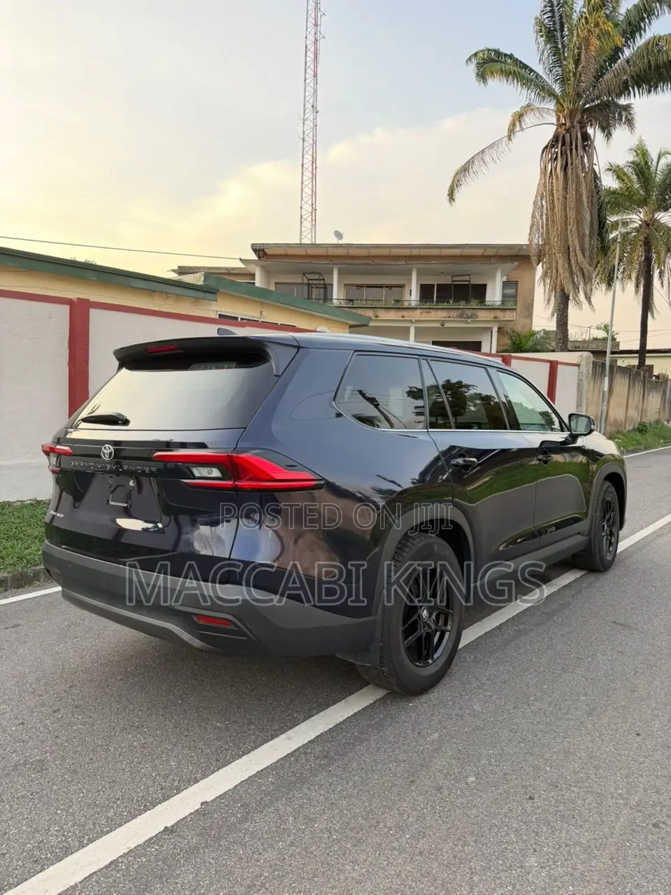 Toyota Highlander 2025 Blue