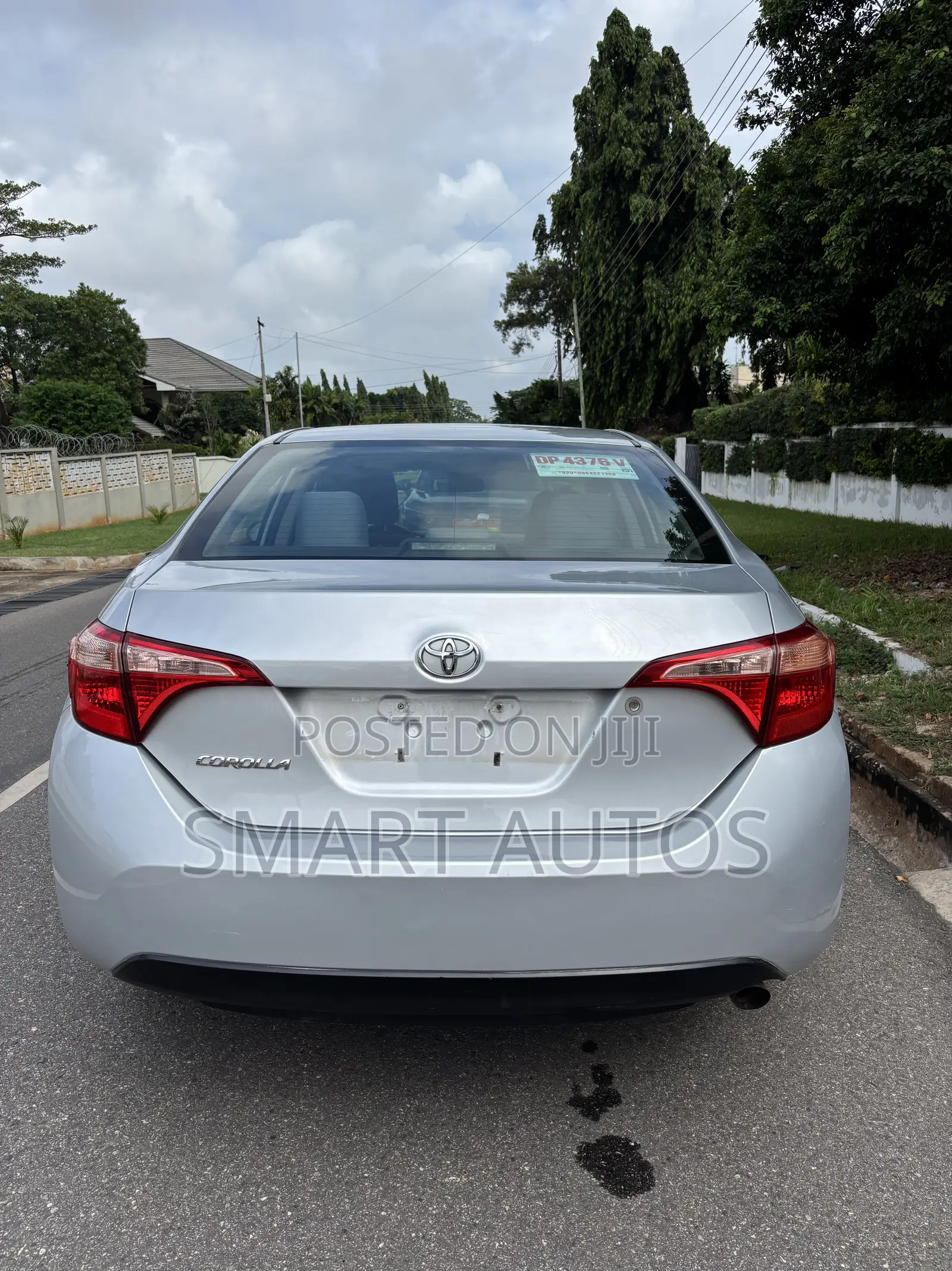 Toyota Corolla LE 4dr Sedan (1.8L 4cyl CVT) 2017 Silver