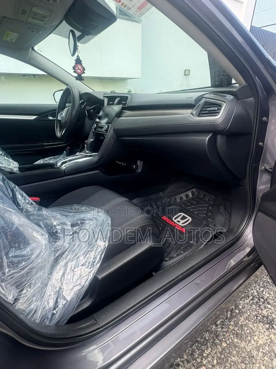 Honda Civic EX Sedan 2019 Gray