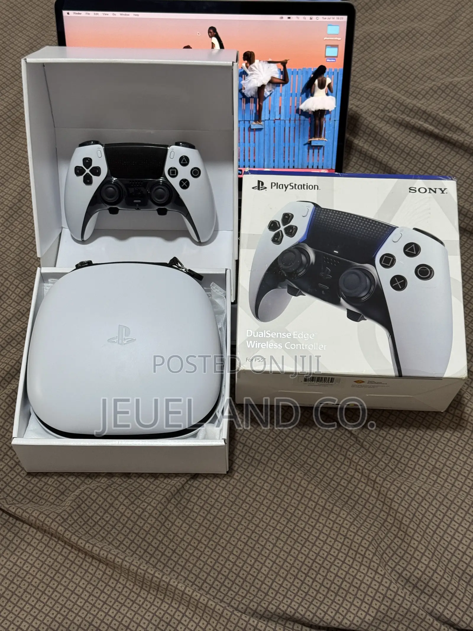 Sony Dual Sense Wireless Controller - Almost New With Box( Mint )