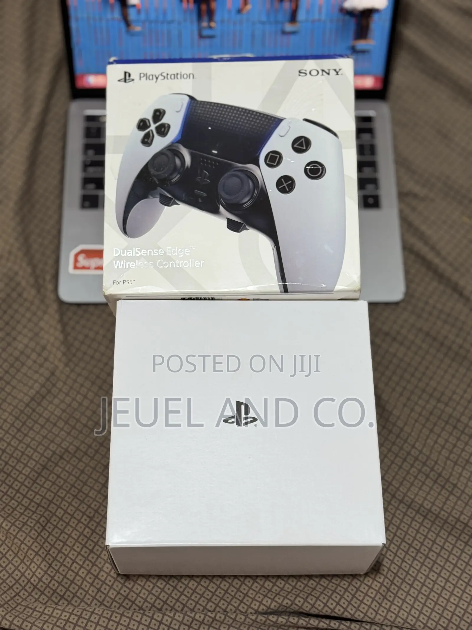 Sony Dual Sense Wireless Controller - Almost New With Box( Mint )