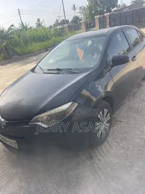 Toyota Corolla 2016 Black