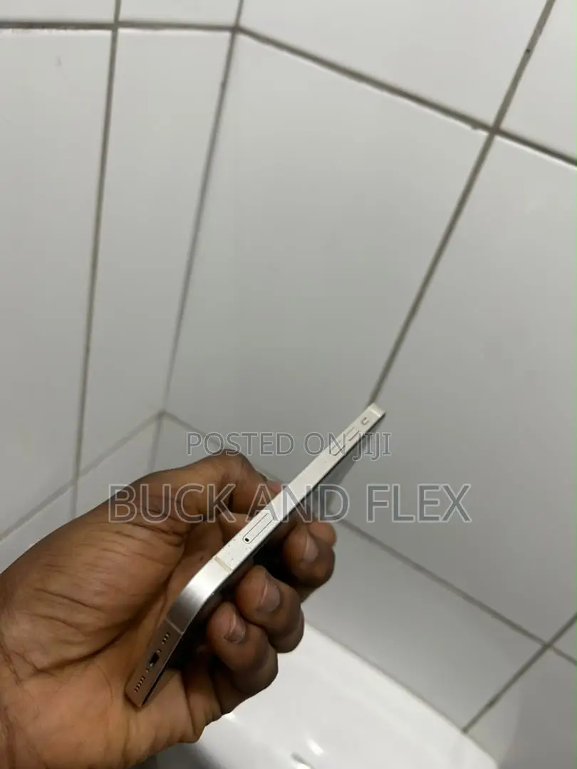 Apple iPhone 12 64 GB White