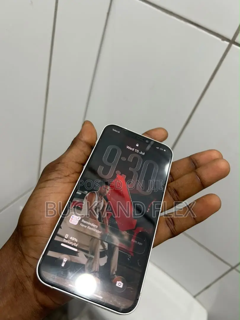 Apple iPhone 12 64 GB White