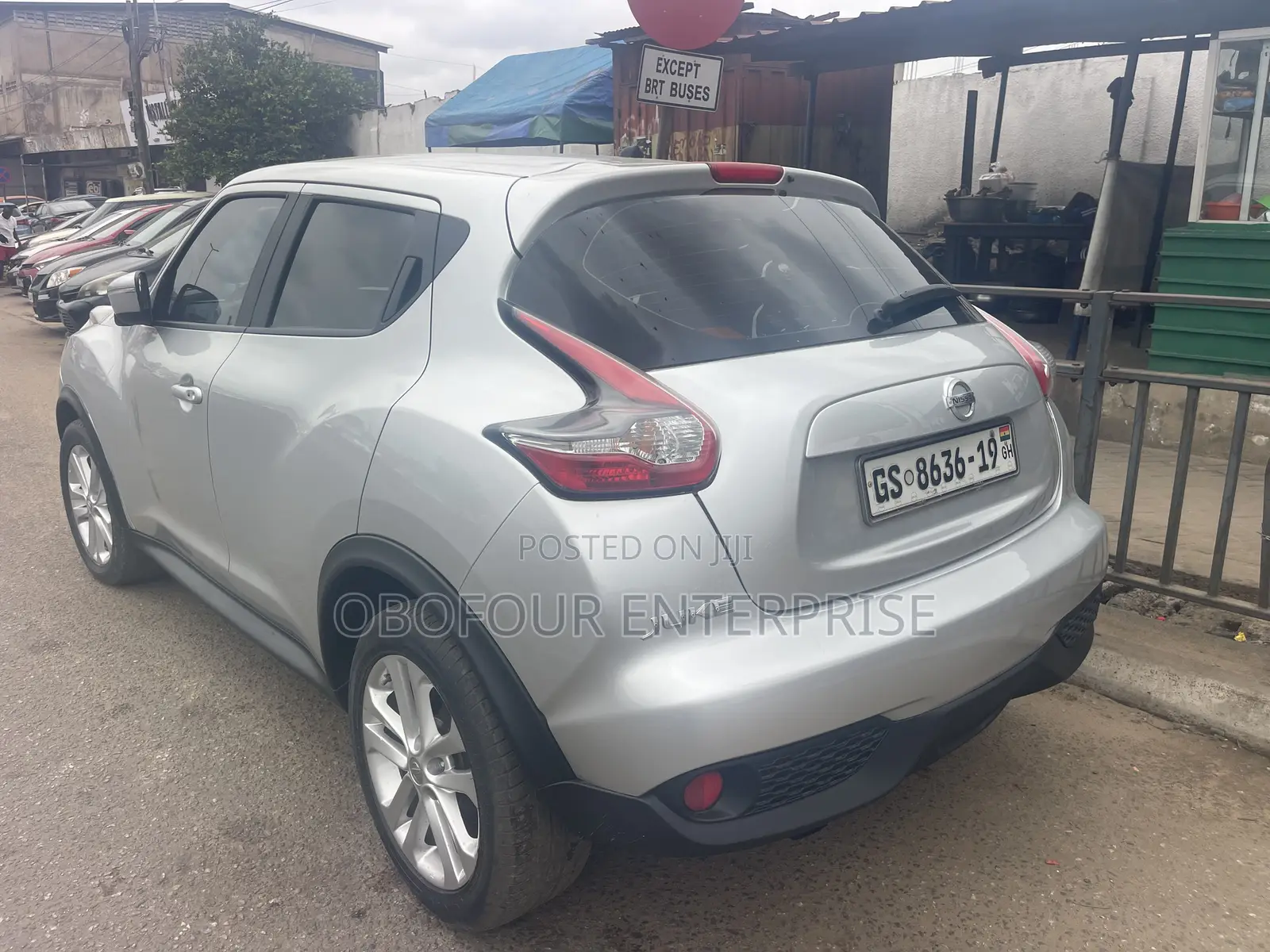 Nissan Juke SV 4dr Hatchback AWD (1.6L 4cyl Turbo CVT) 2015 Silver