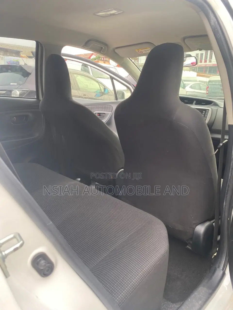 Toyota Vitz 2014 White
