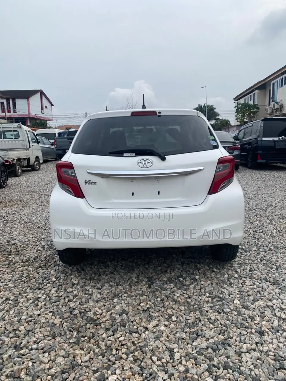 Toyota Vitz 2014 White