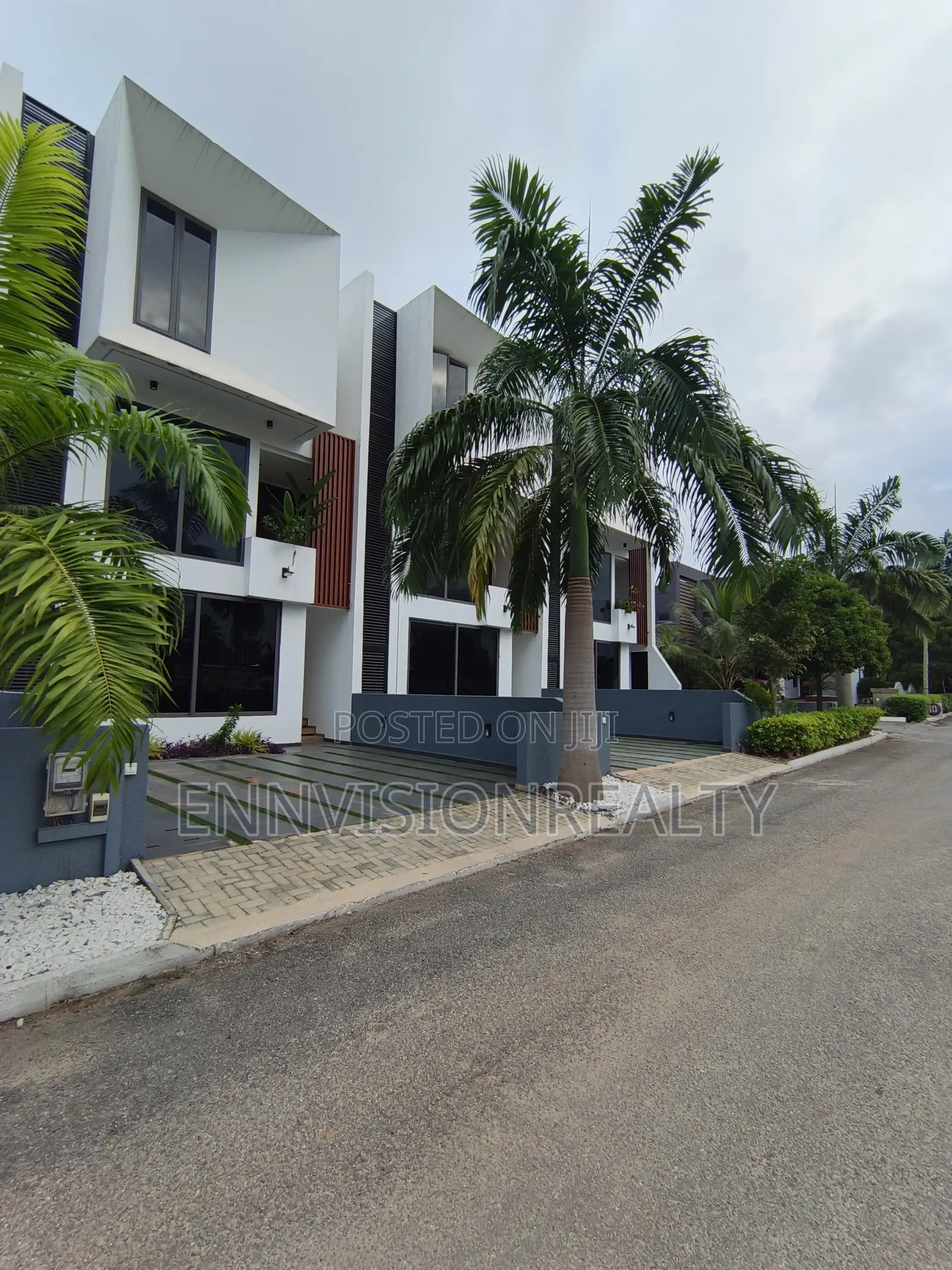 3bdrm House in Ennvision, Mile 7 for sale