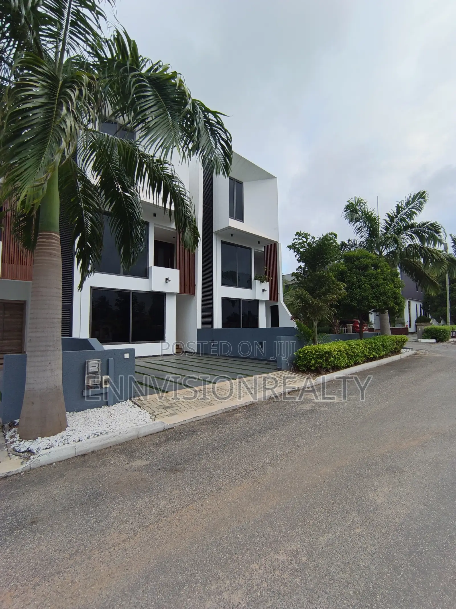 3bdrm House in Ennvision, Mile 7 for sale