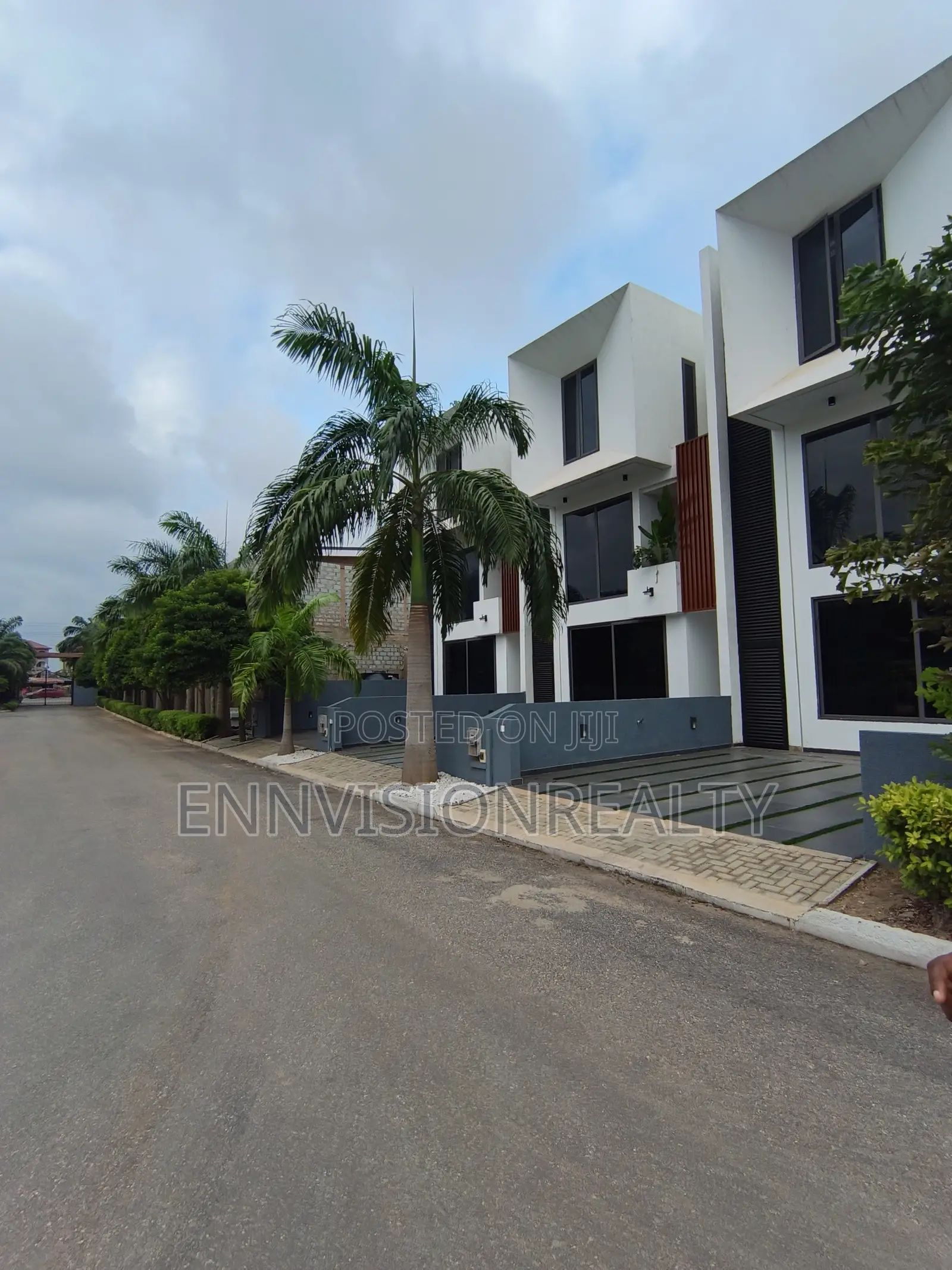 3bdrm House in Ennvision, Mile 7 for sale