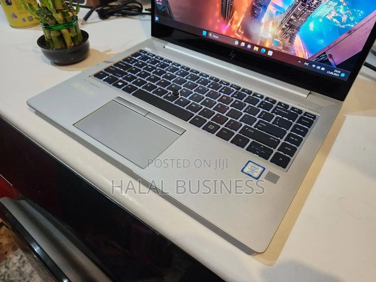 New Laptop HP EliteBook 830 G5 8GB Intel Core i5 SSD 256GB