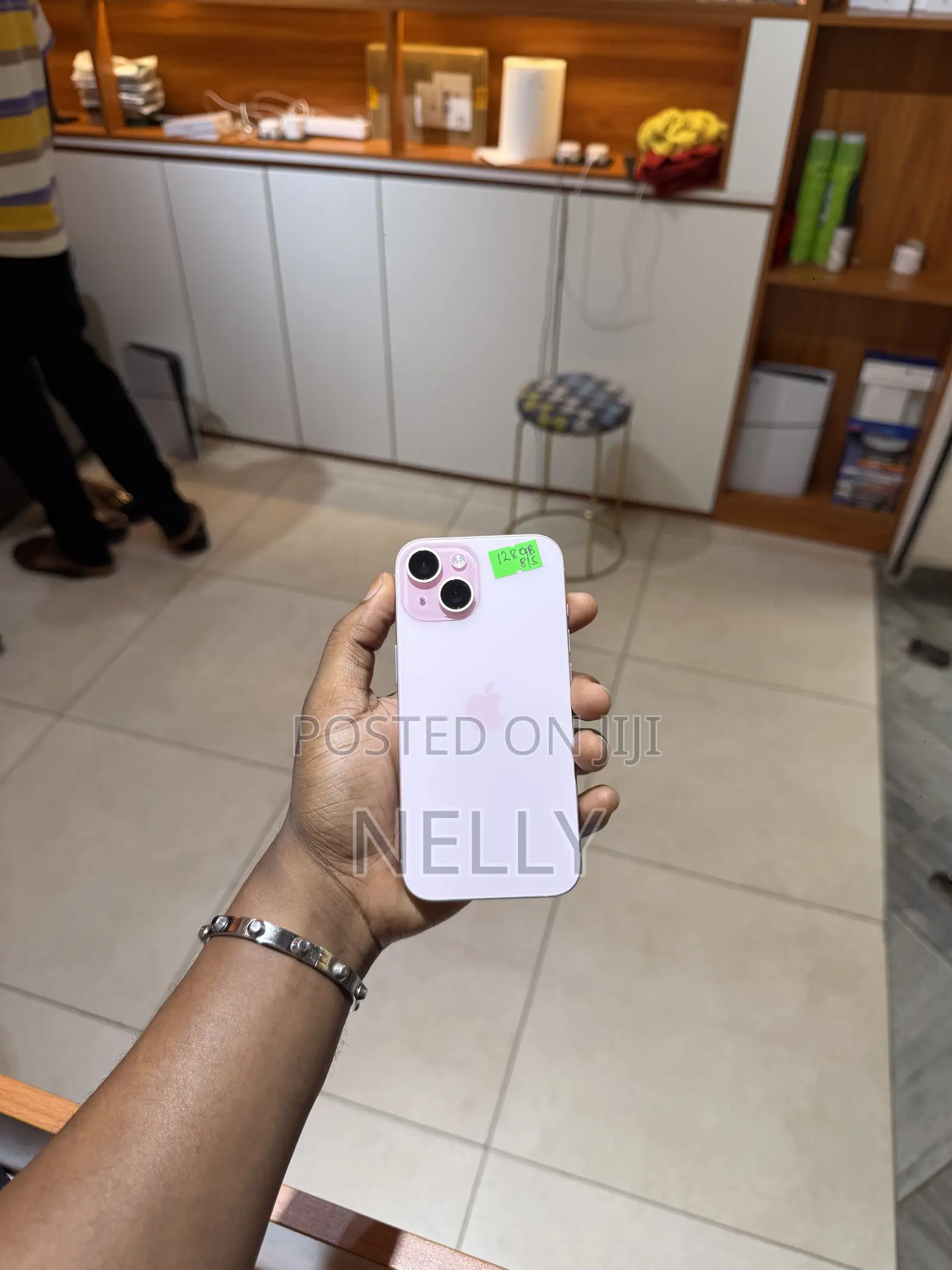 Apple iPhone 15 128 GB Pink