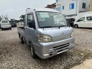 Daihatsu Hijet 2012 Silver