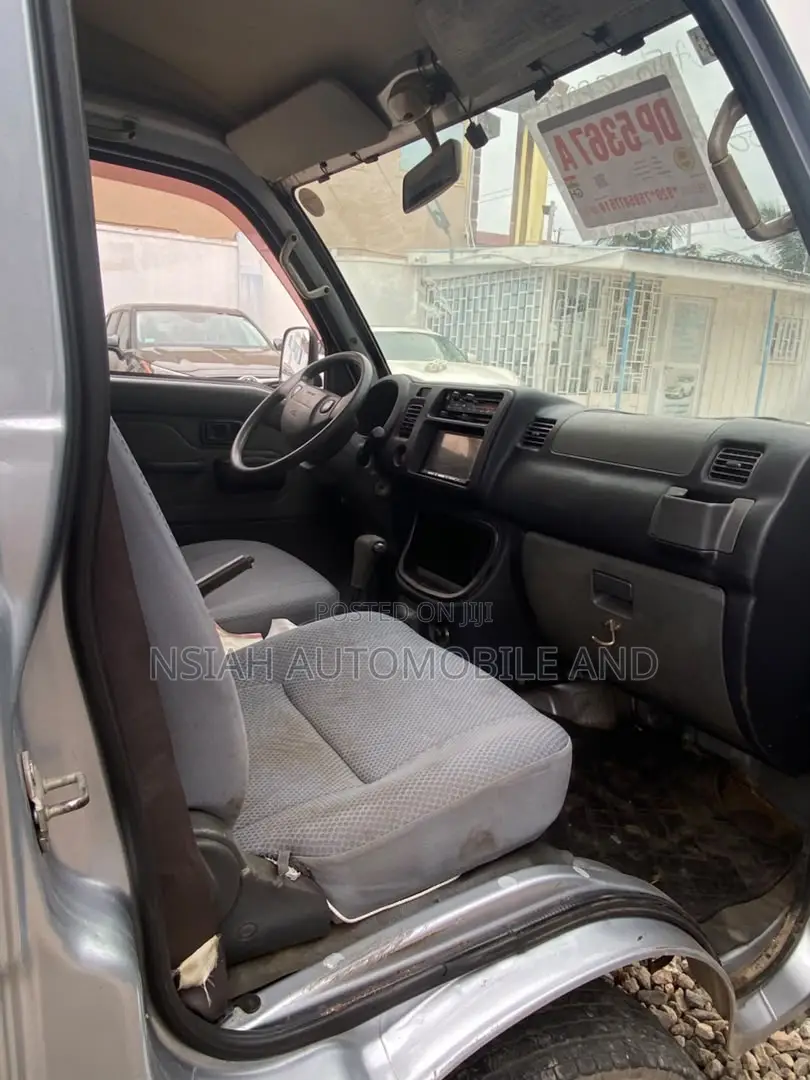 Daihatsu Hijet 2012 Silver