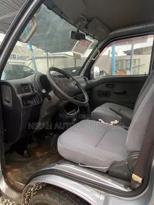 Daihatsu Hijet 2012 Silver