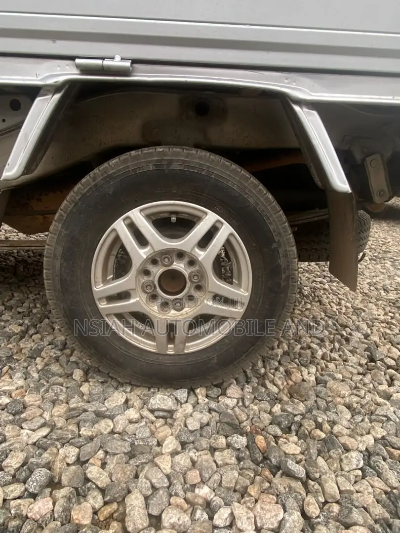 Daihatsu Hijet 2012 Silver