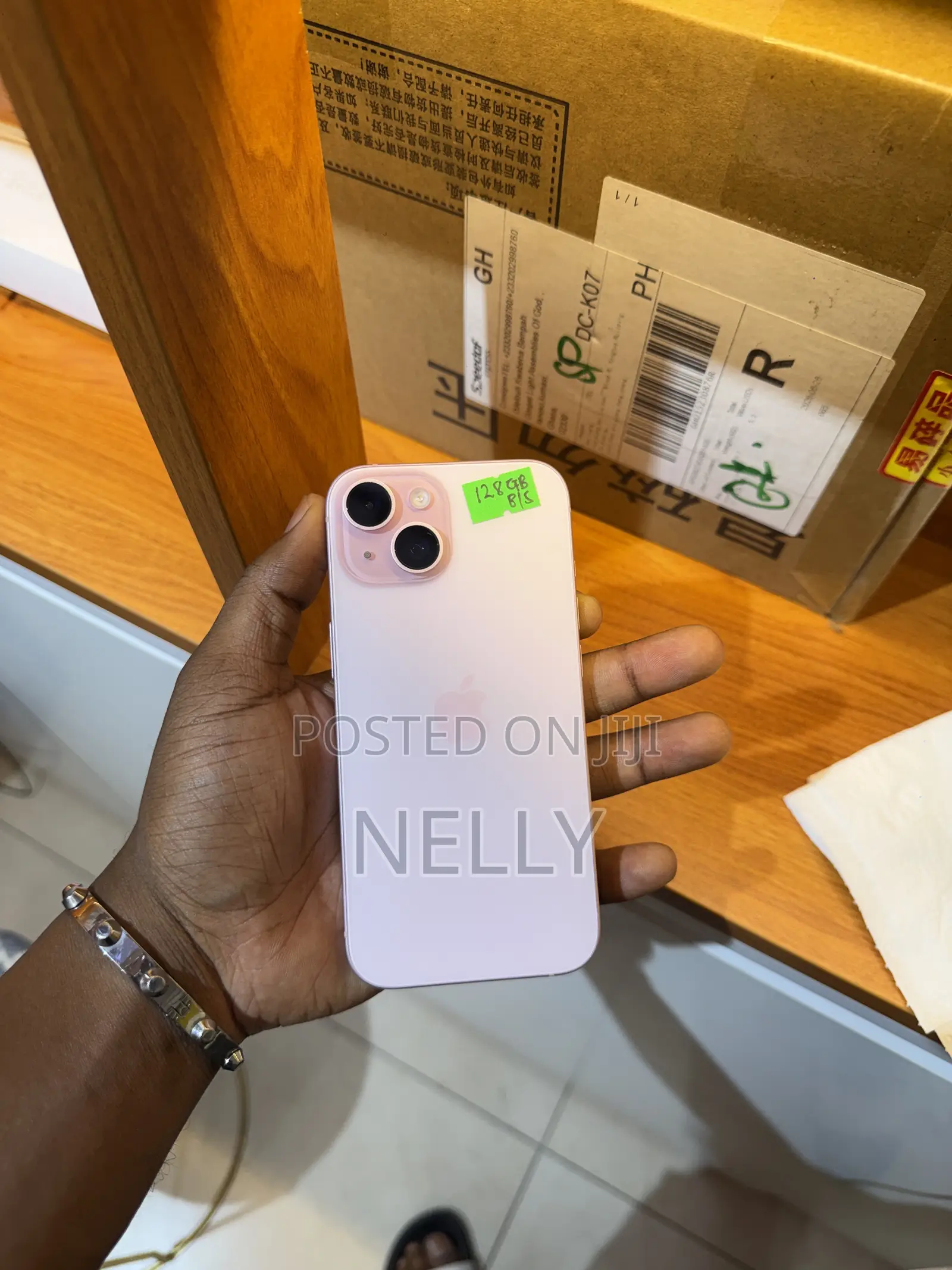 Apple iPhone 15 128 GB Pink