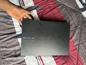 Laptop Asus Vivobook 16 OLED 16GB Intel Core 5 SSD 256GB